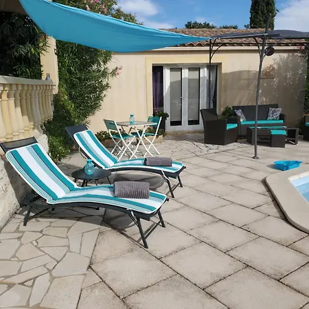 D Hotes A 4 Kms D Uzes 