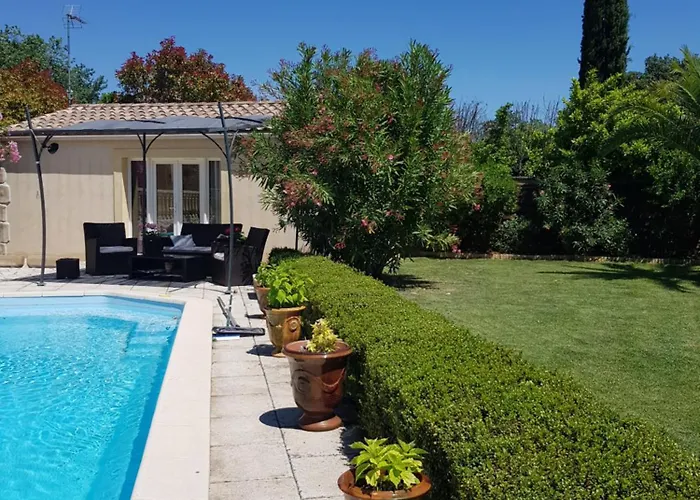 D Hotes à 4 Kms D Uzes  Chez Nadou 2* Arpaillargues-et-Aureillac